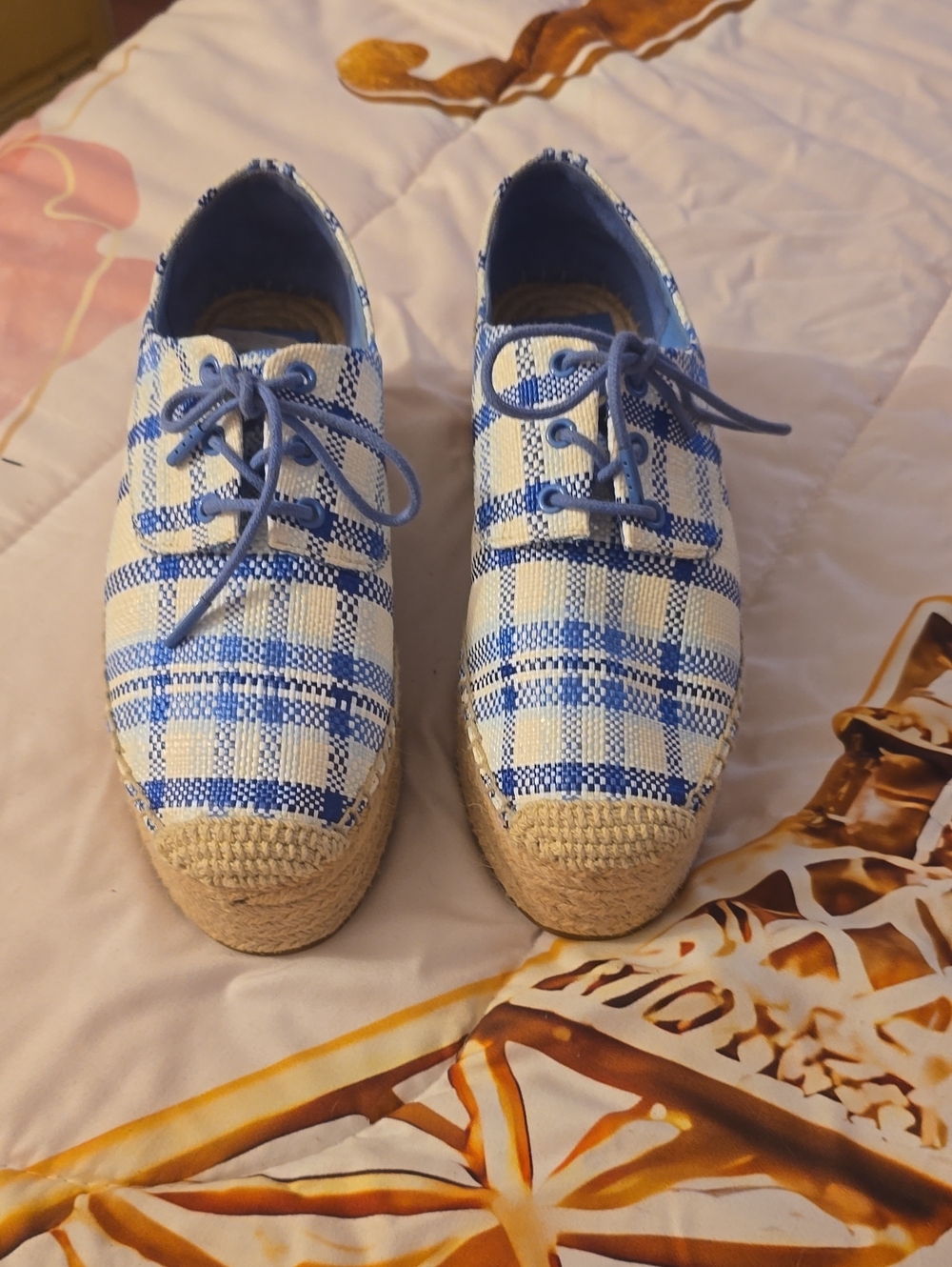 Tory Burch They Fit More Like A  7   I Am Size 8 And They Are To Small For Me .
